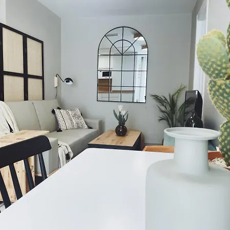 Martalia Namar Centro 아파트 *