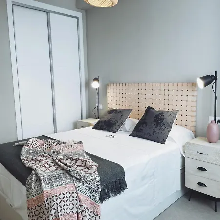 Martalia Namar Centro * Ρόντα